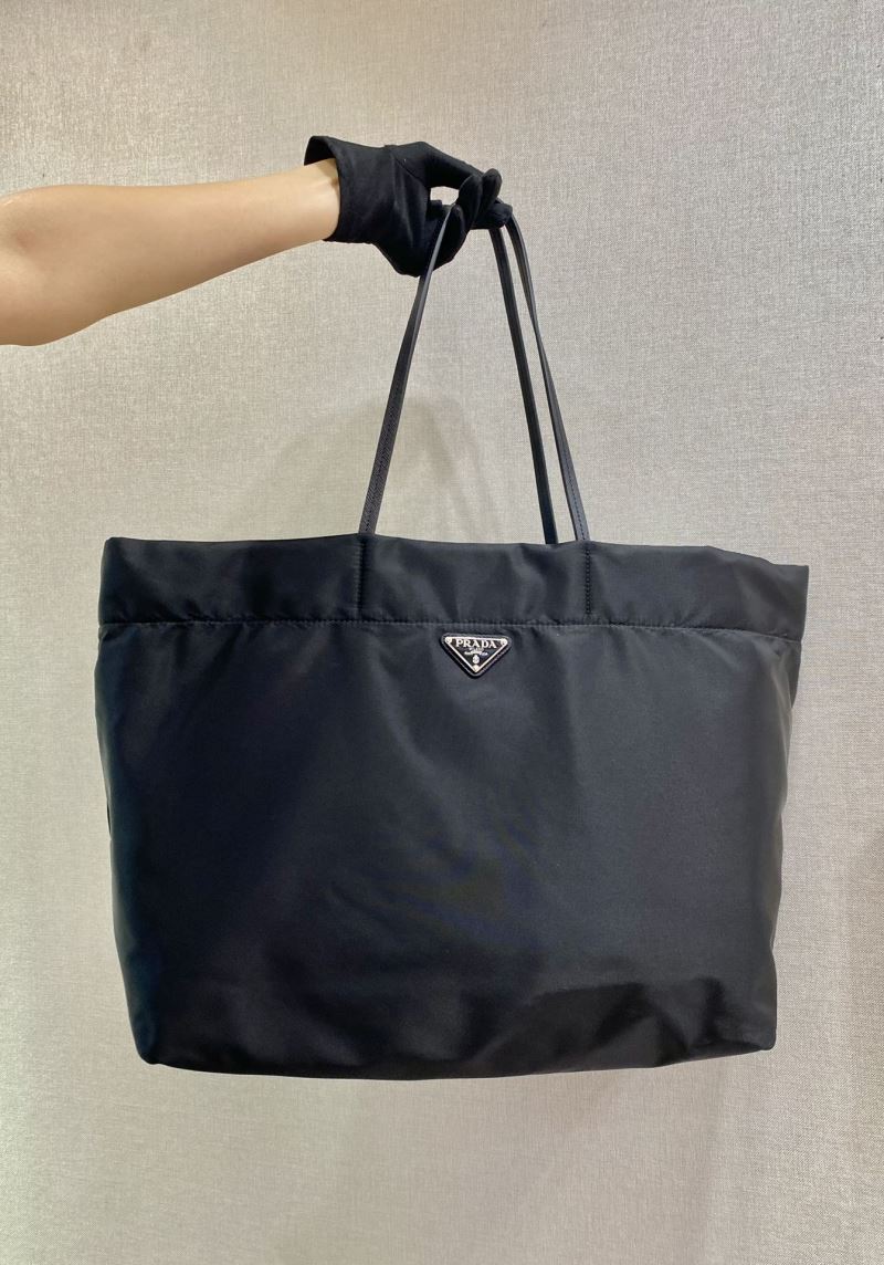 Pra*a tote bags